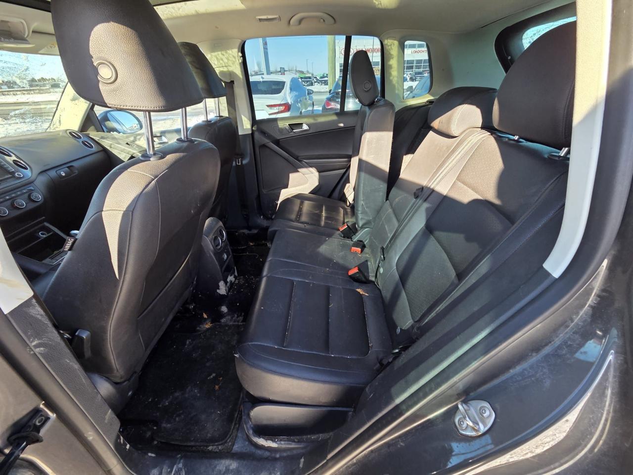 2014 Volkswagen Tiguan TRENDLINE, AUTO, 4 CYL, AUTO, VERY ROUGH, AS IS - Photo #10