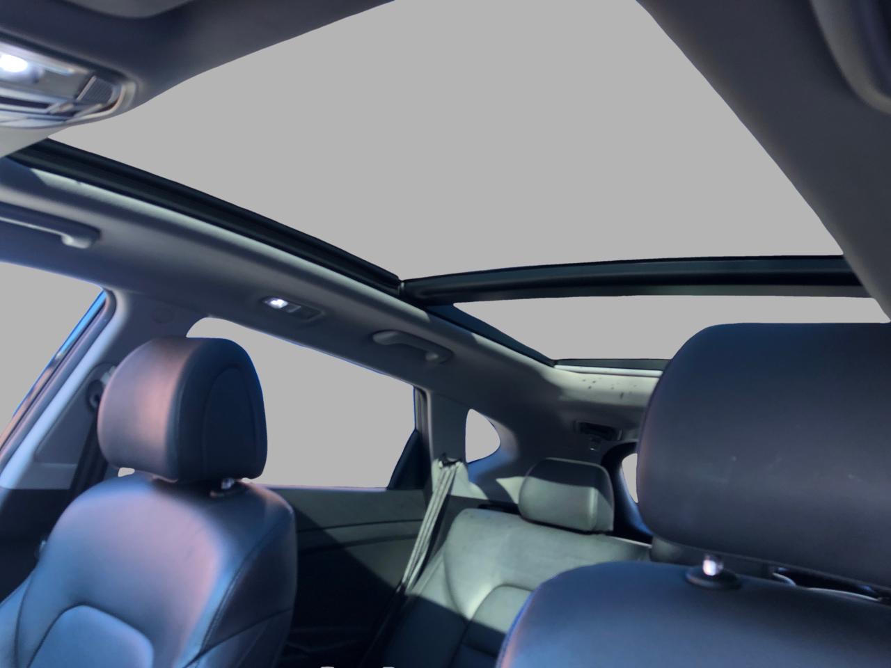 2017 Hyundai Tucson SE / LTHR / B.CAM / S.ROOF / MOONROOF Photo13