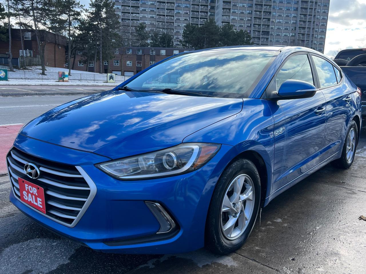 2018 Hyundai Elantra GL SE- SUNROOF-BACK CAM-HEATED SEATS & MORE! Photo2