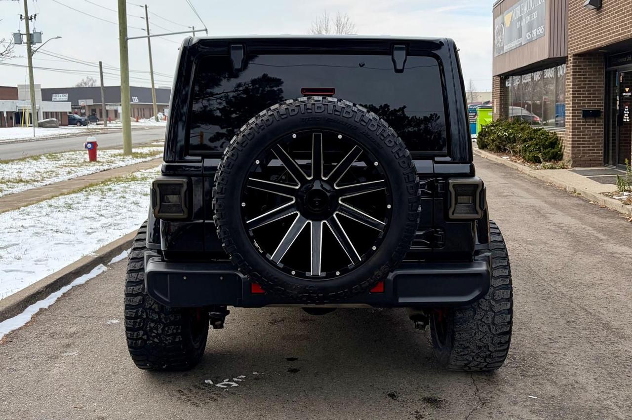 2022 Jeep Wrangler Unlimited Sahara Photo