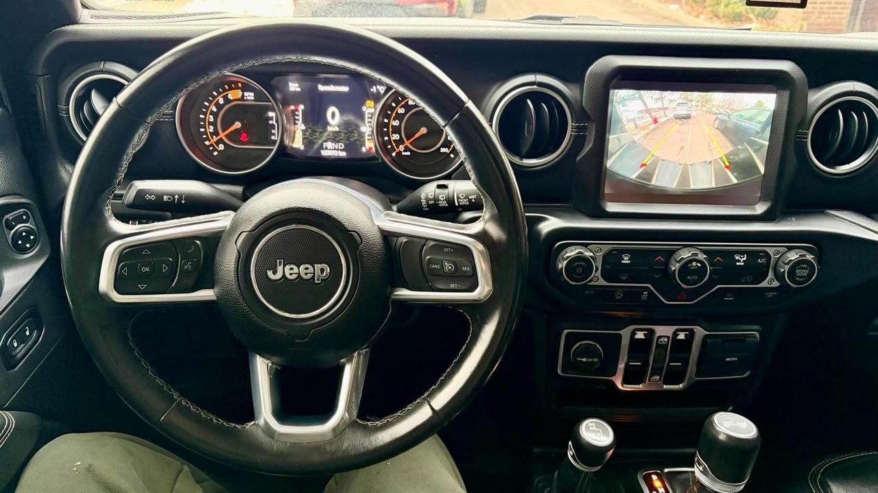 2022 Jeep Wrangler Unlimited Sahara Photo