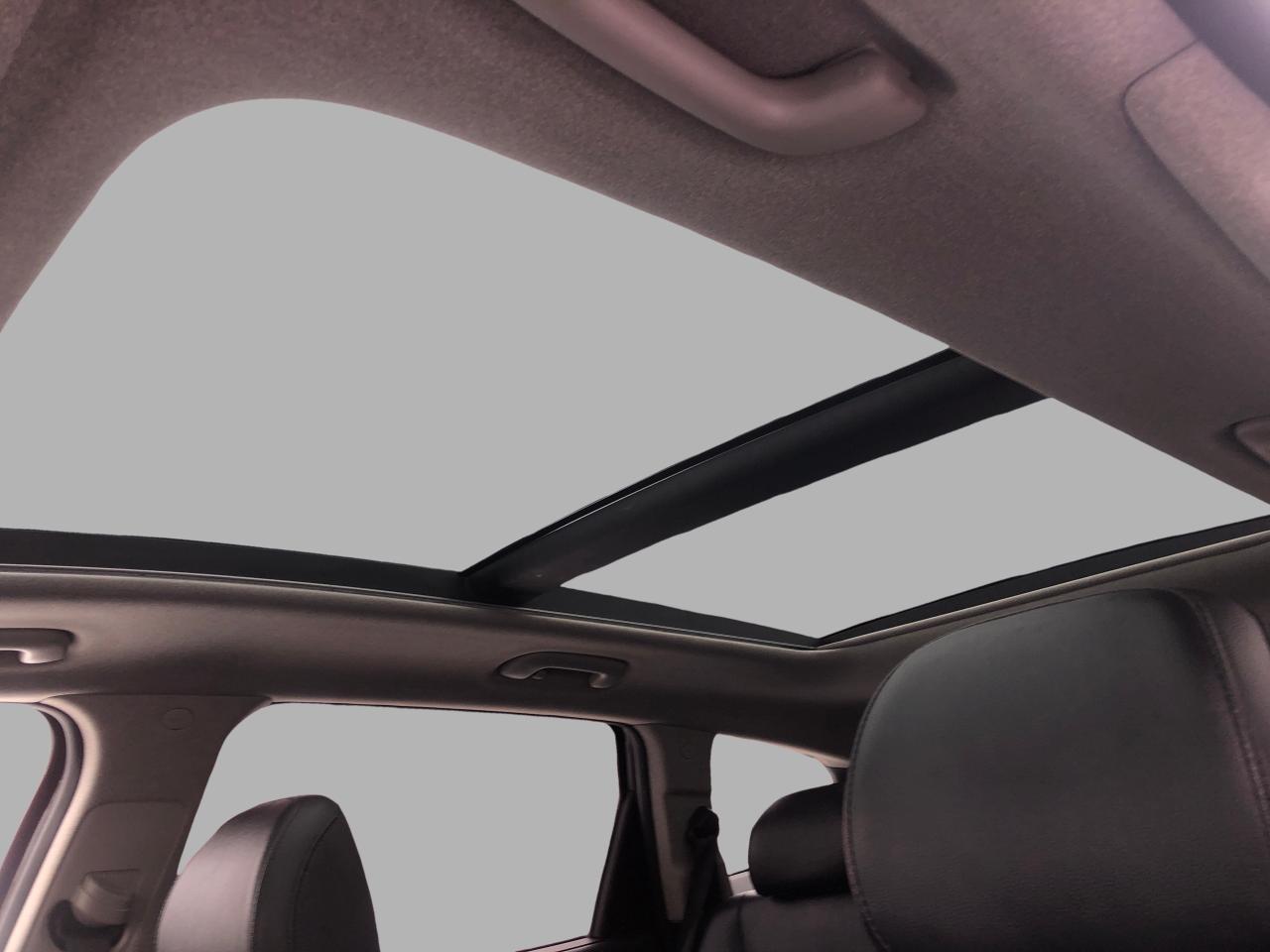 2020 Hyundai Santa Fe Preferred / B.CAM / S.ROOF / MOONROOF / WOOD TRIM Photo