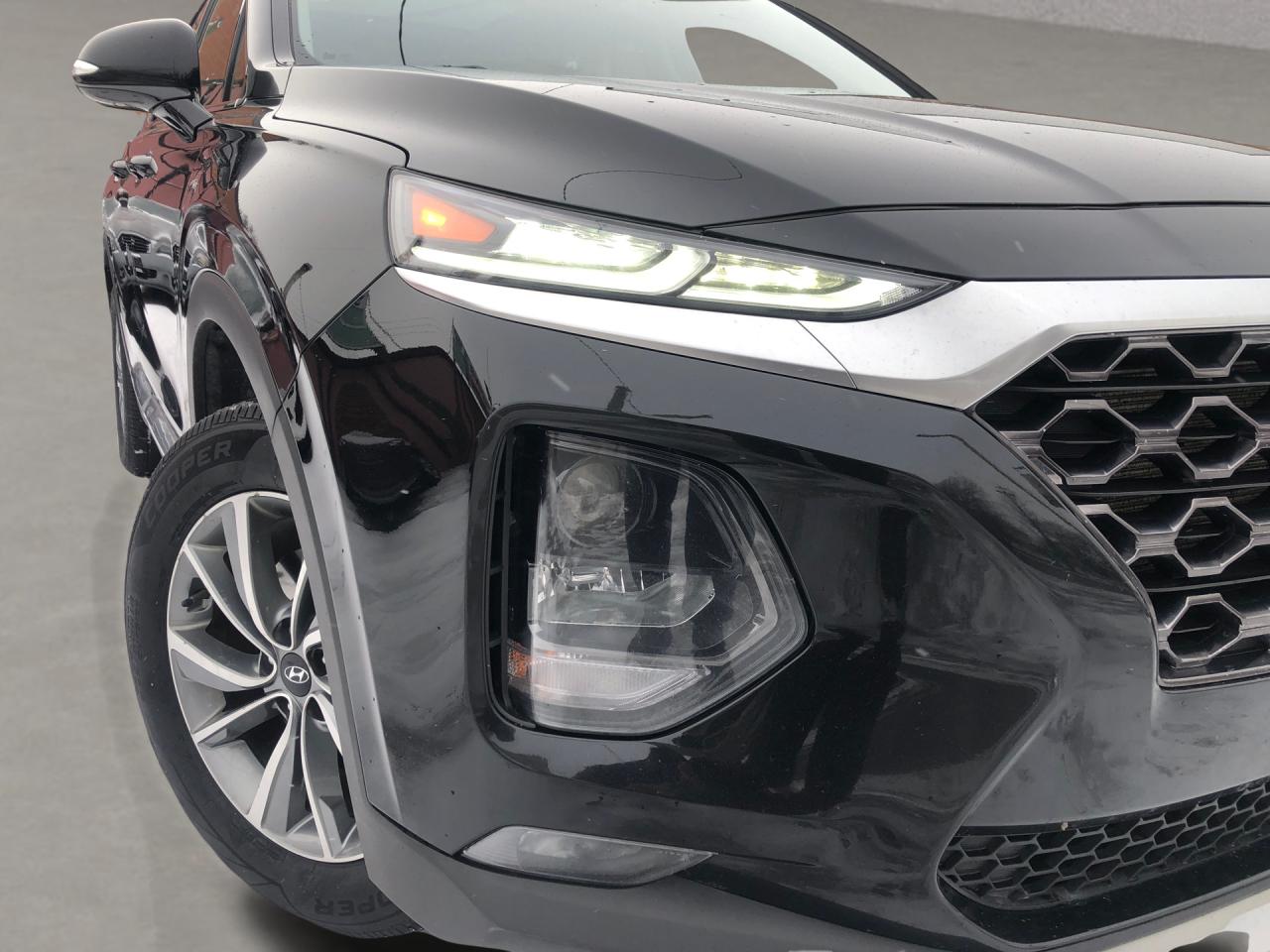 2020 Hyundai Santa Fe Preferred / B.CAM / S.ROOF / MOONROOF / WOOD TRIM Photo21