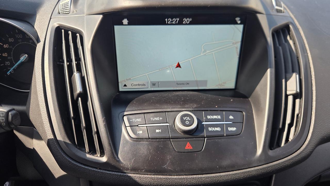 2017 Ford Escape 4WD 4dr SE 20L w/Navi/Cam - Photo #13