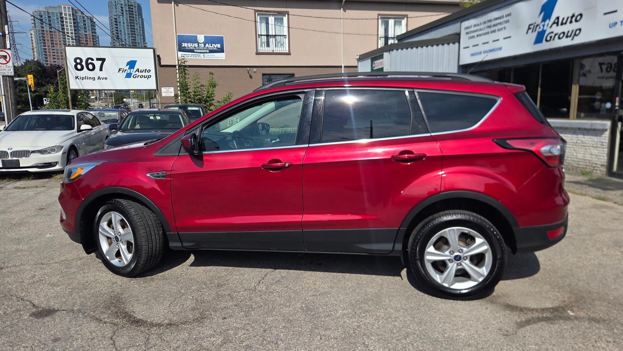 2017 Ford Escape 4WD 4dr SE 20L w/Navi/Cam - Photo #2