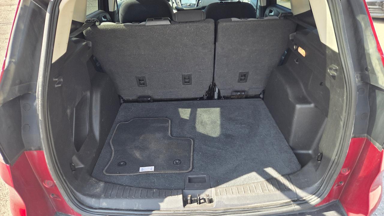 2017 Ford Escape 4WD 4dr SE 20L w/Navi/Cam - Photo #10