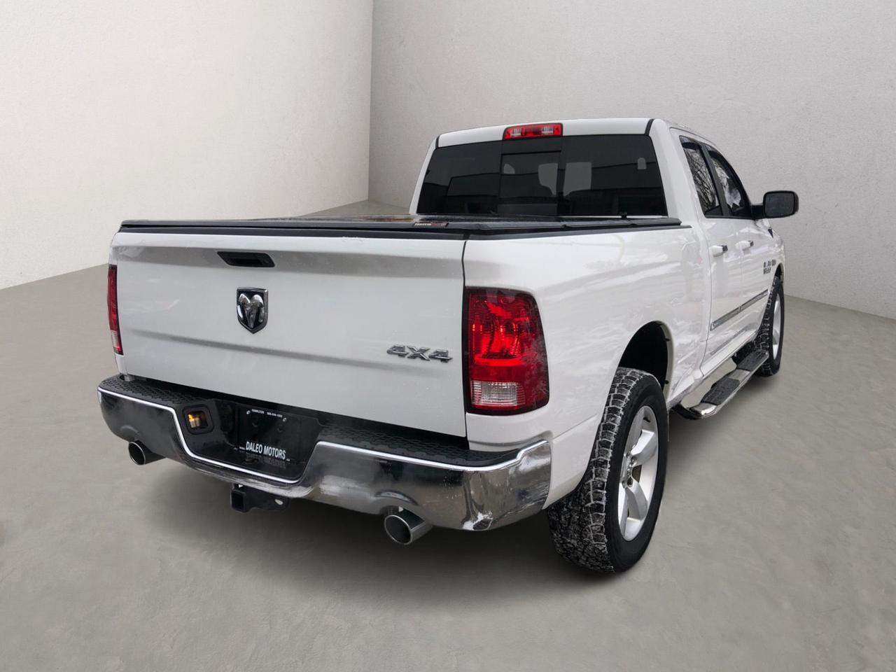 2017 RAM 1500 SLT / B.CAM / H.SEATS / 6 PASSENGER