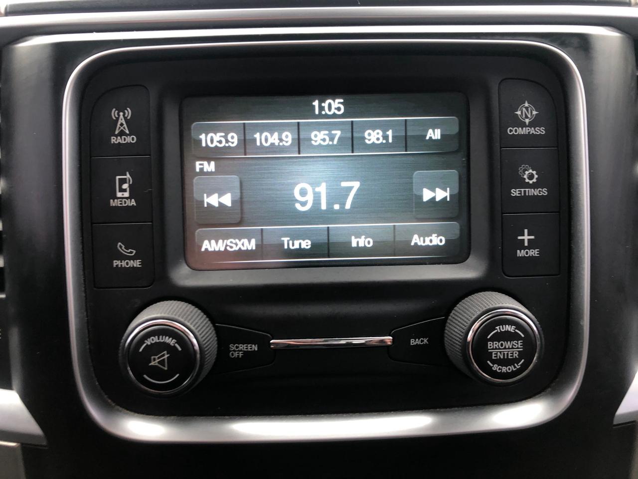 2017 RAM 1500 SLT / B.CAM / H.SEATS / 6 PASSENGER