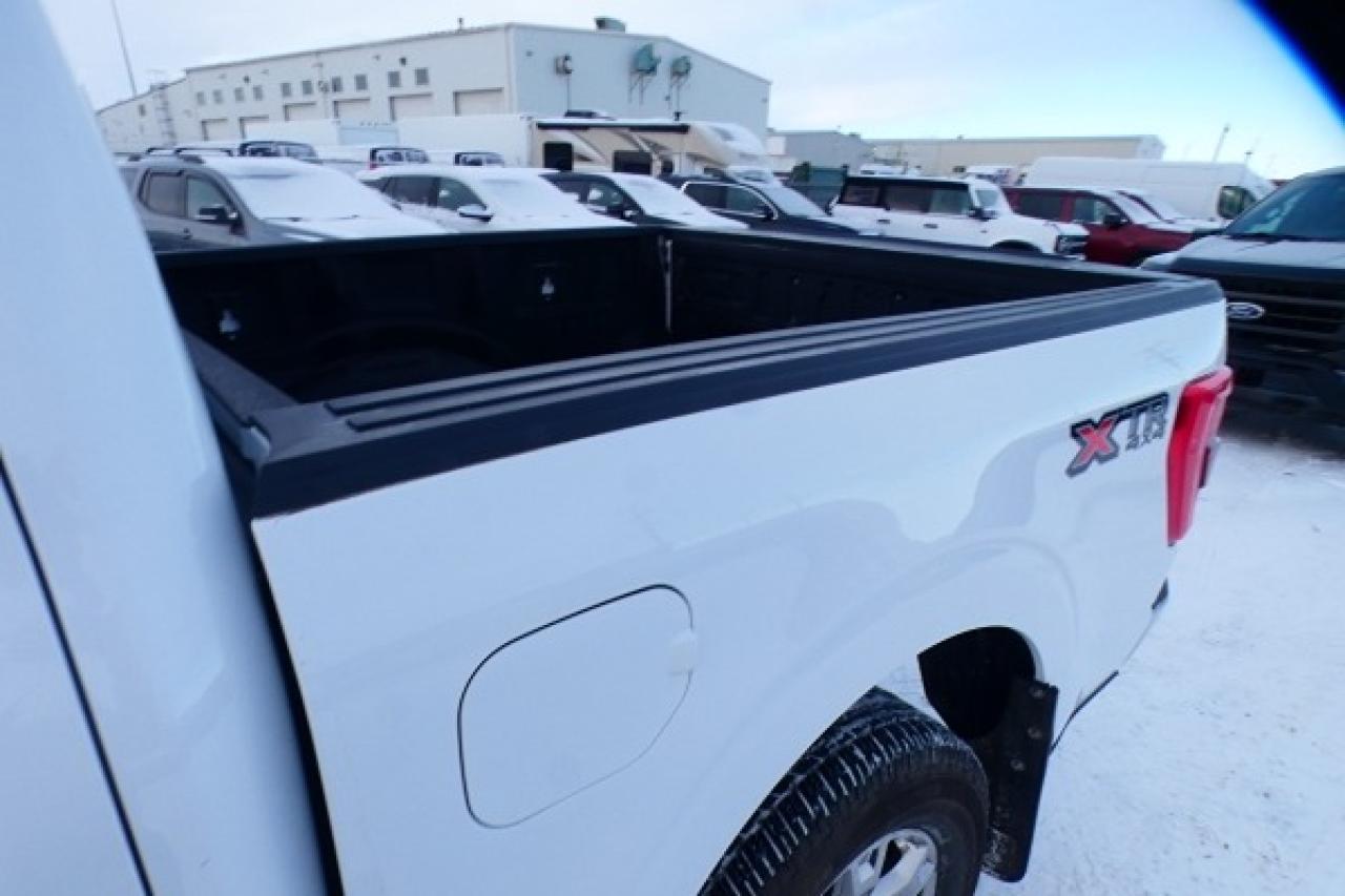 2023 Ford F-150 XLT ecoboost w/Power cloth seats, NAV, BUC - Photo #16