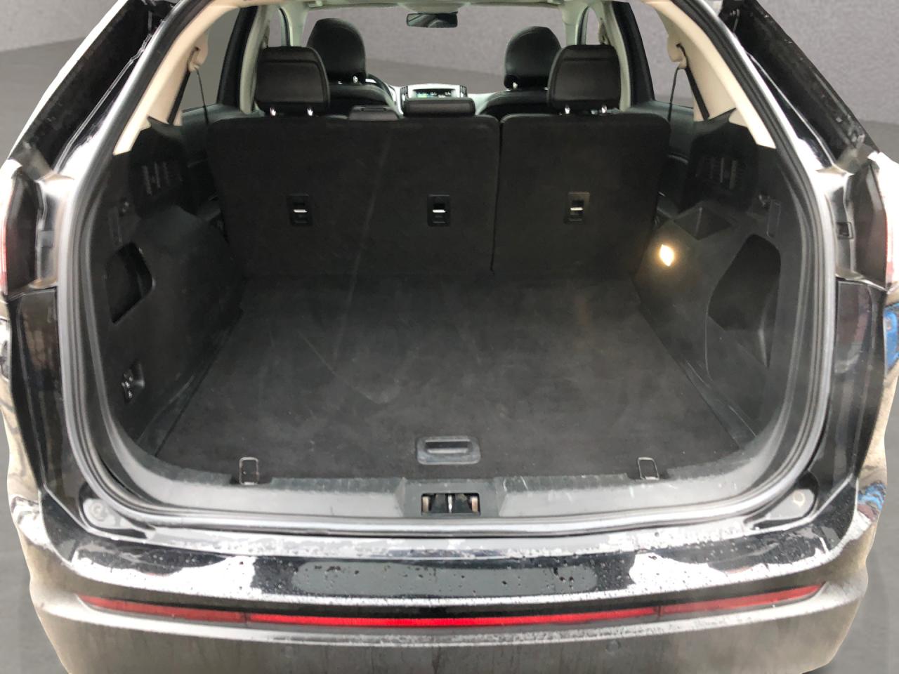 2018 Ford Edge SEL / B.CAM / H.SEATS / NAV / LTHR Photo