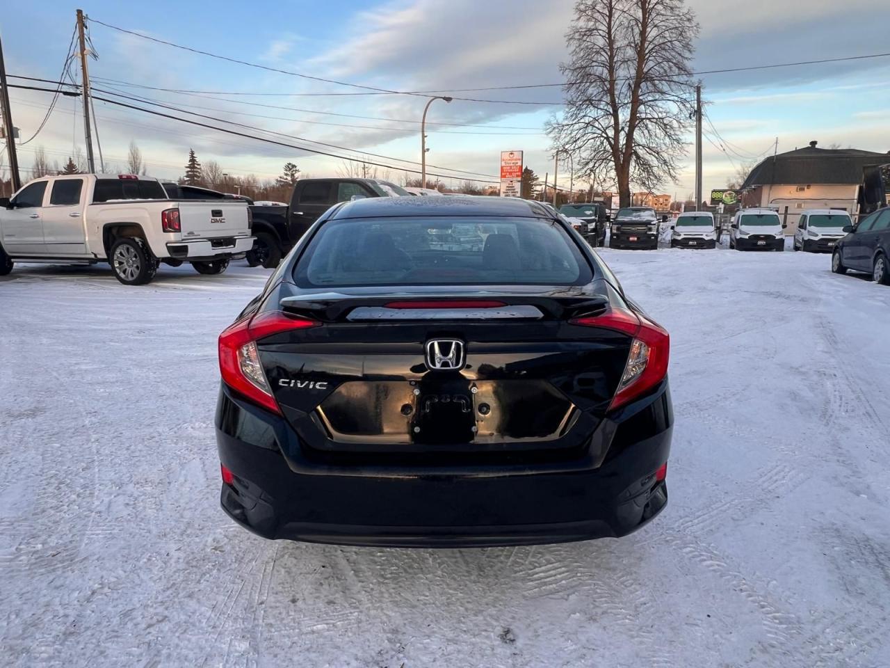 2016 Honda Civic 4DR MAN - Photo #4