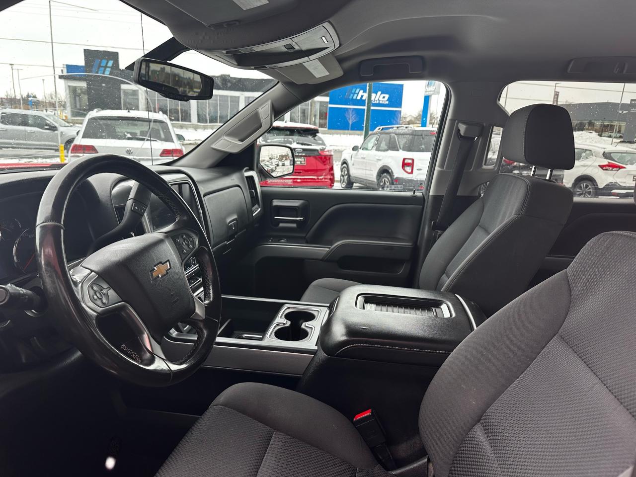 2017 Chevrolet Silverado LT Photo