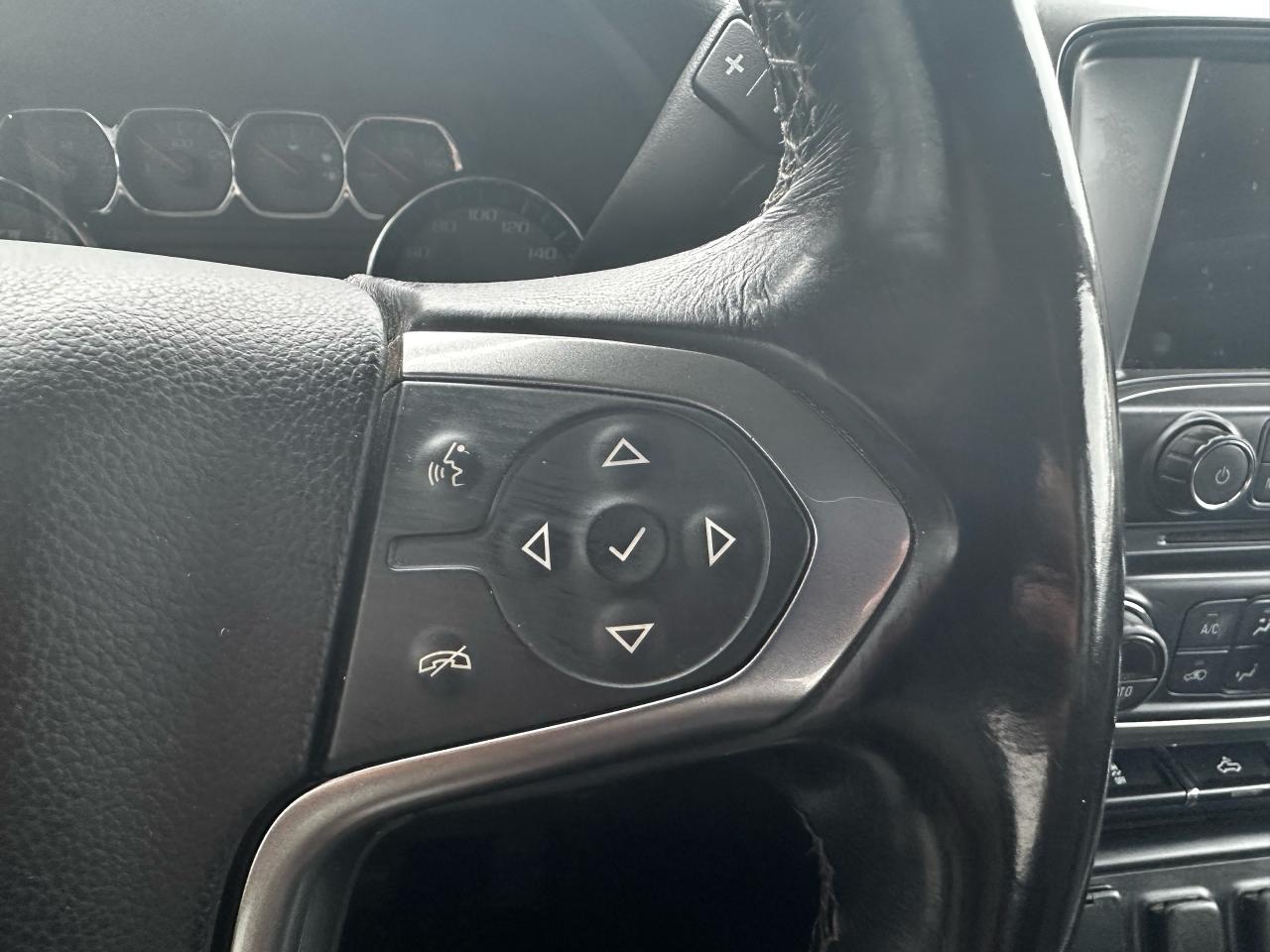 2017 Chevrolet Silverado LT Photo