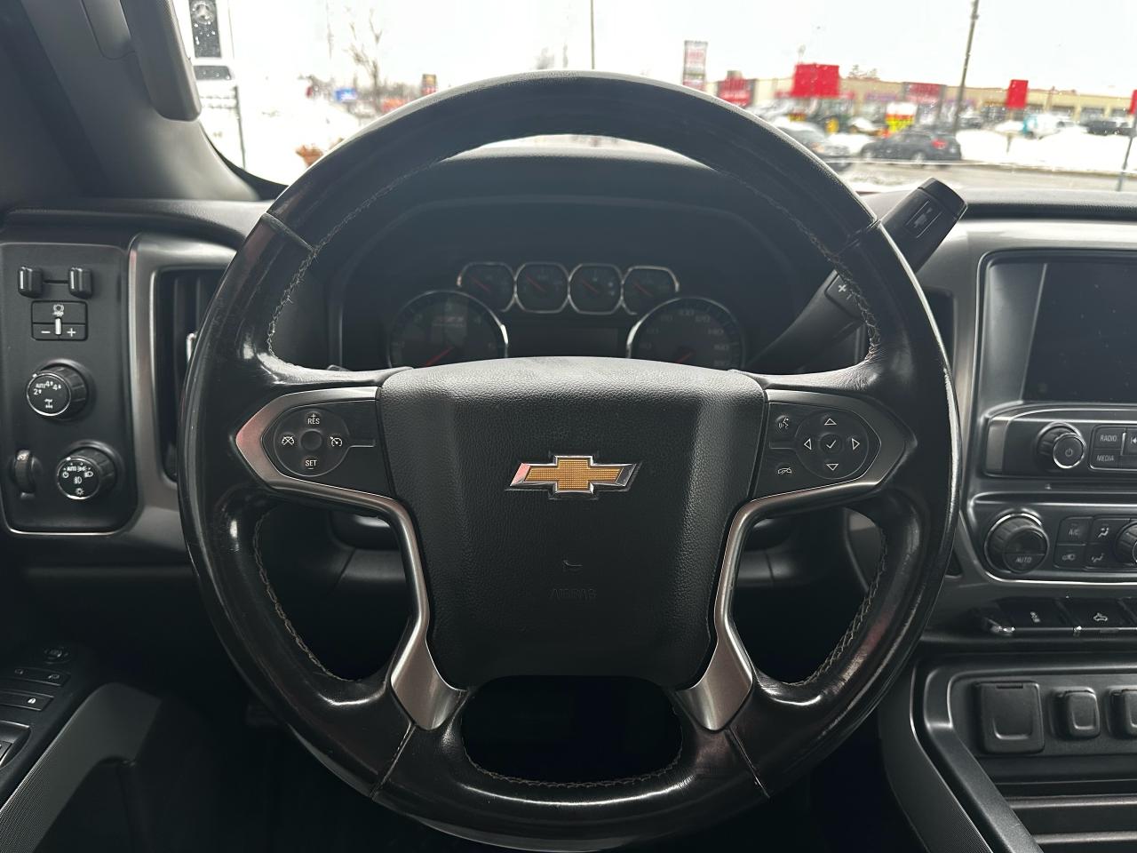 2017 Chevrolet Silverado LT Photo