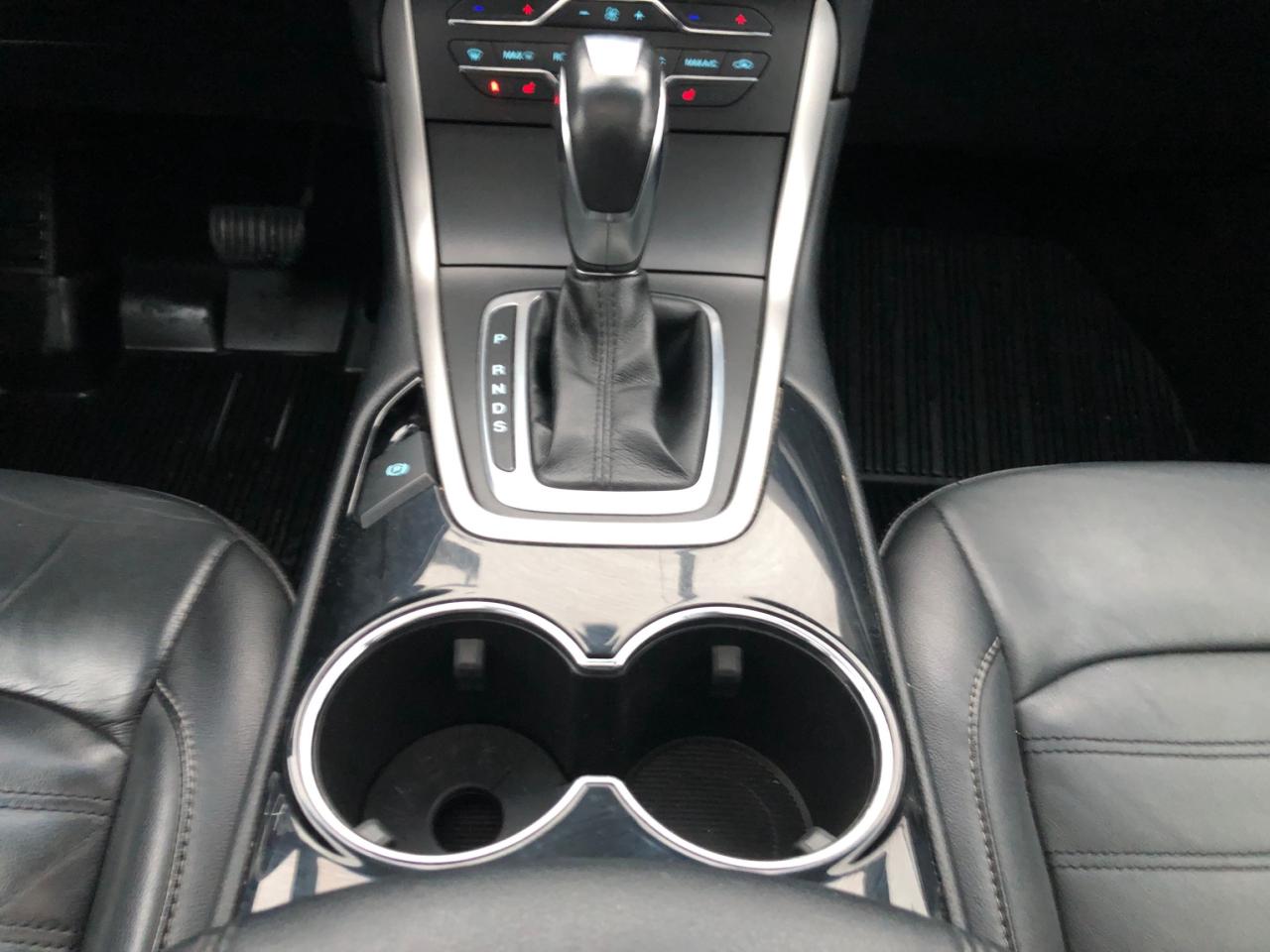 2018 Ford Edge SEL / B.CAM / H.SEATS / NAV / LTHR