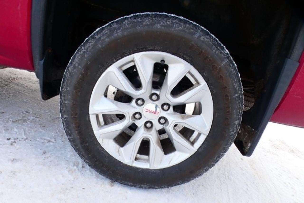 2018 GMC Sierra 1500 SLE 4WD Double Cab w/Htd cloth, BUC - Photo #16