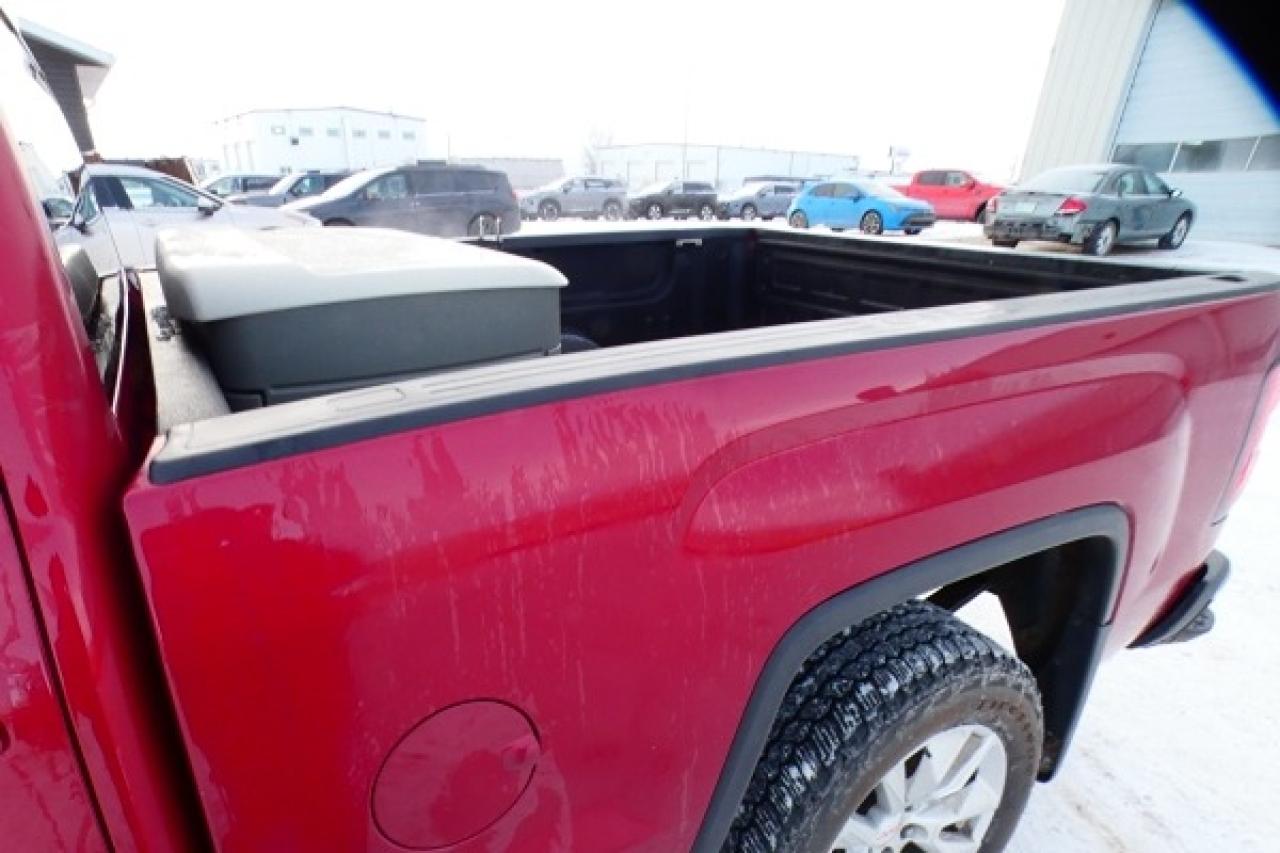 2018 GMC Sierra 1500 SLE 4WD Double Cab w/Htd cloth, BUC - Photo #15