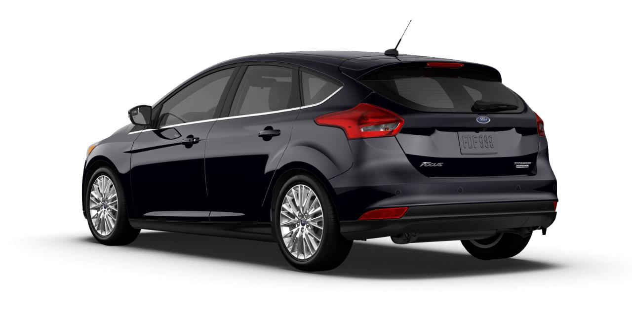 2016 Ford Focus TITANIUM 5DR HB Photo