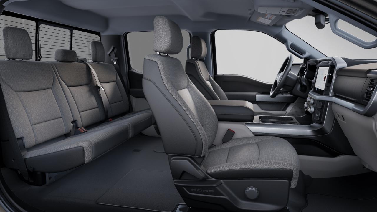 2025 Ford F-150 XLT 4WD SuperCrew 5.5' Box Photo