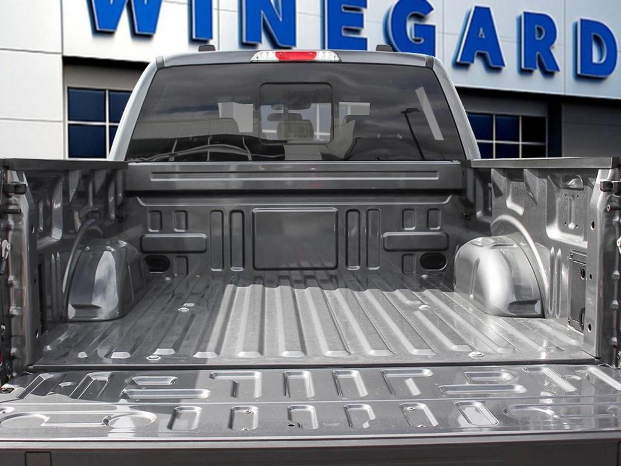 2025 Ford F-150 XLT 4WD SuperCrew 5.5' Box Photo