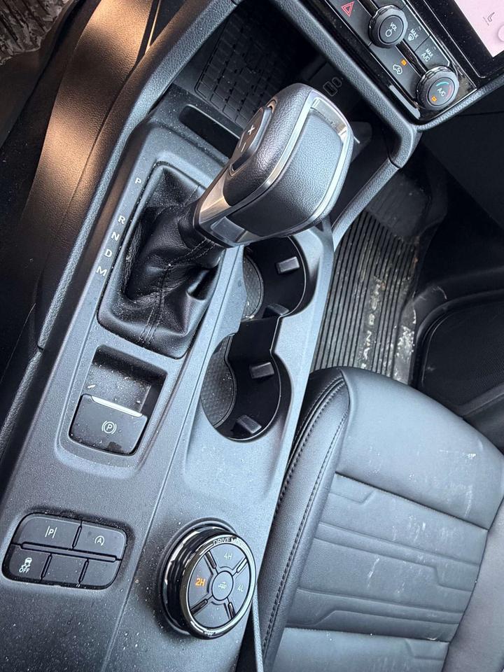 2025 Ford Ranger LARIAT 4WD SuperCrew 5' Box 500A Photo