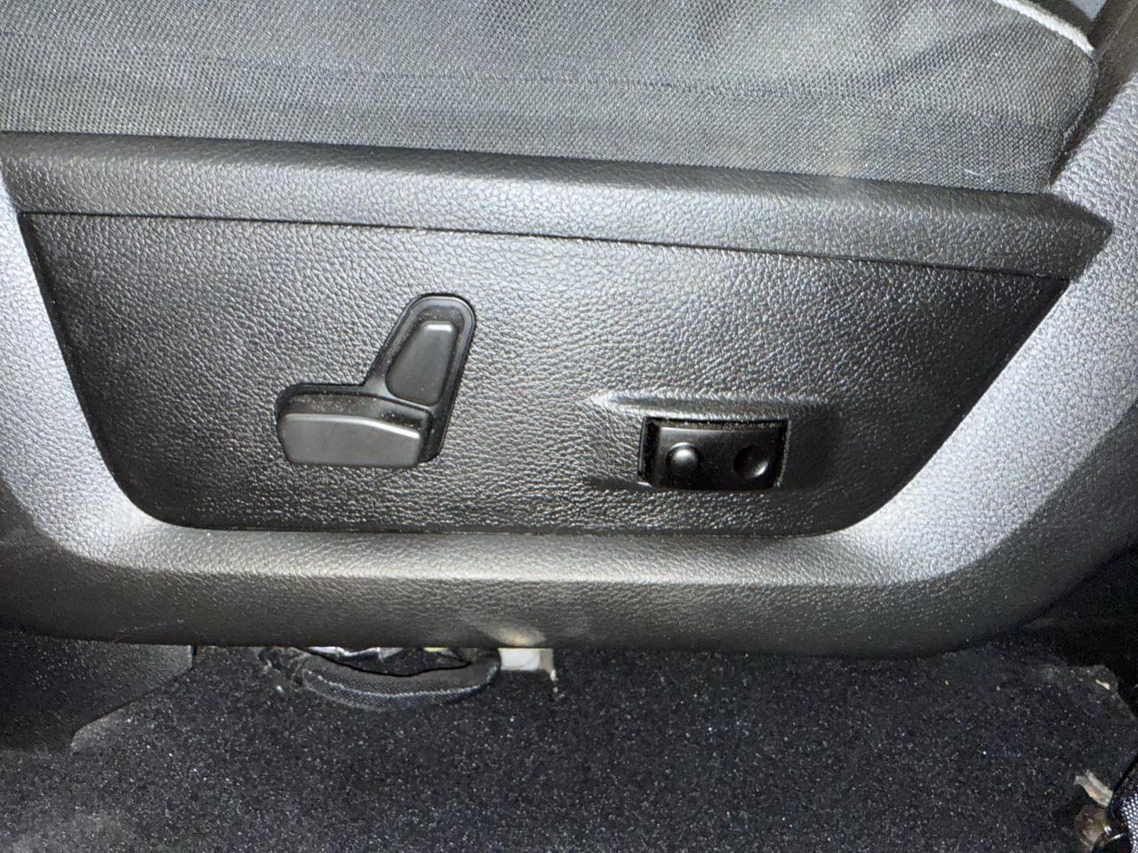 2021 RAM 1500 Classic EXPRESS - Photo #14