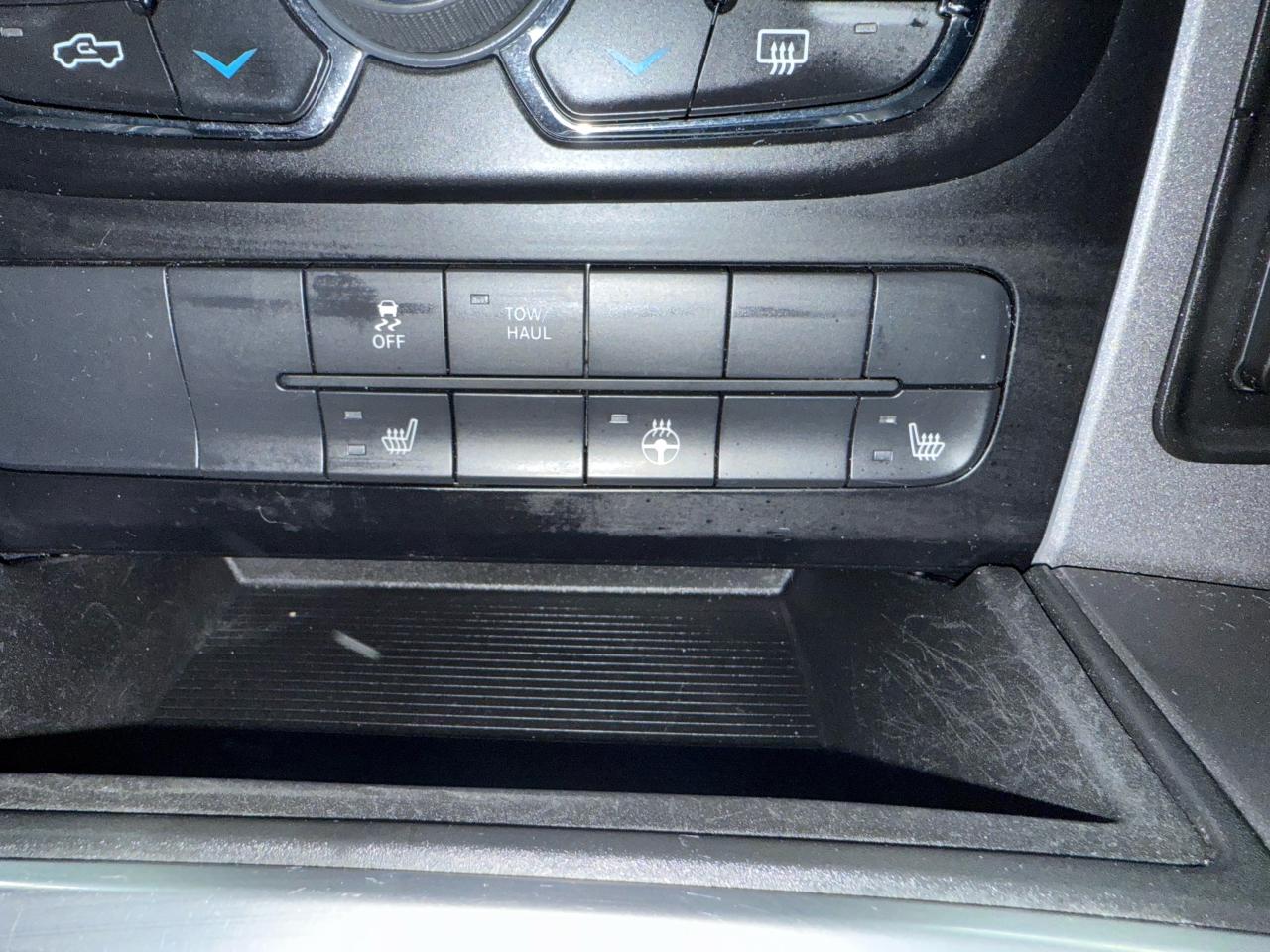 2021 RAM 1500 Classic EXPRESS - Photo #20