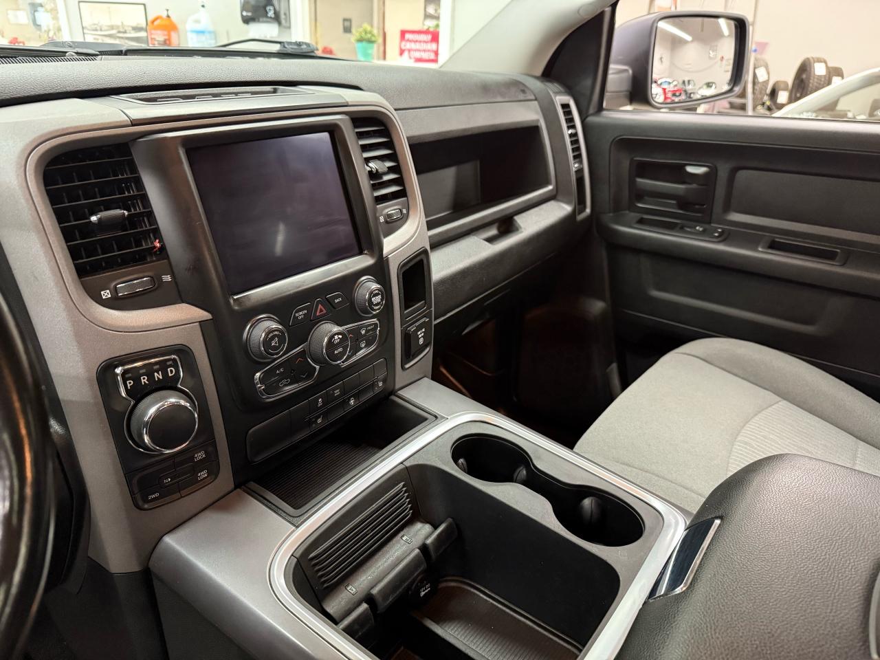 2021 RAM 1500 Classic EXPRESS - Photo #18