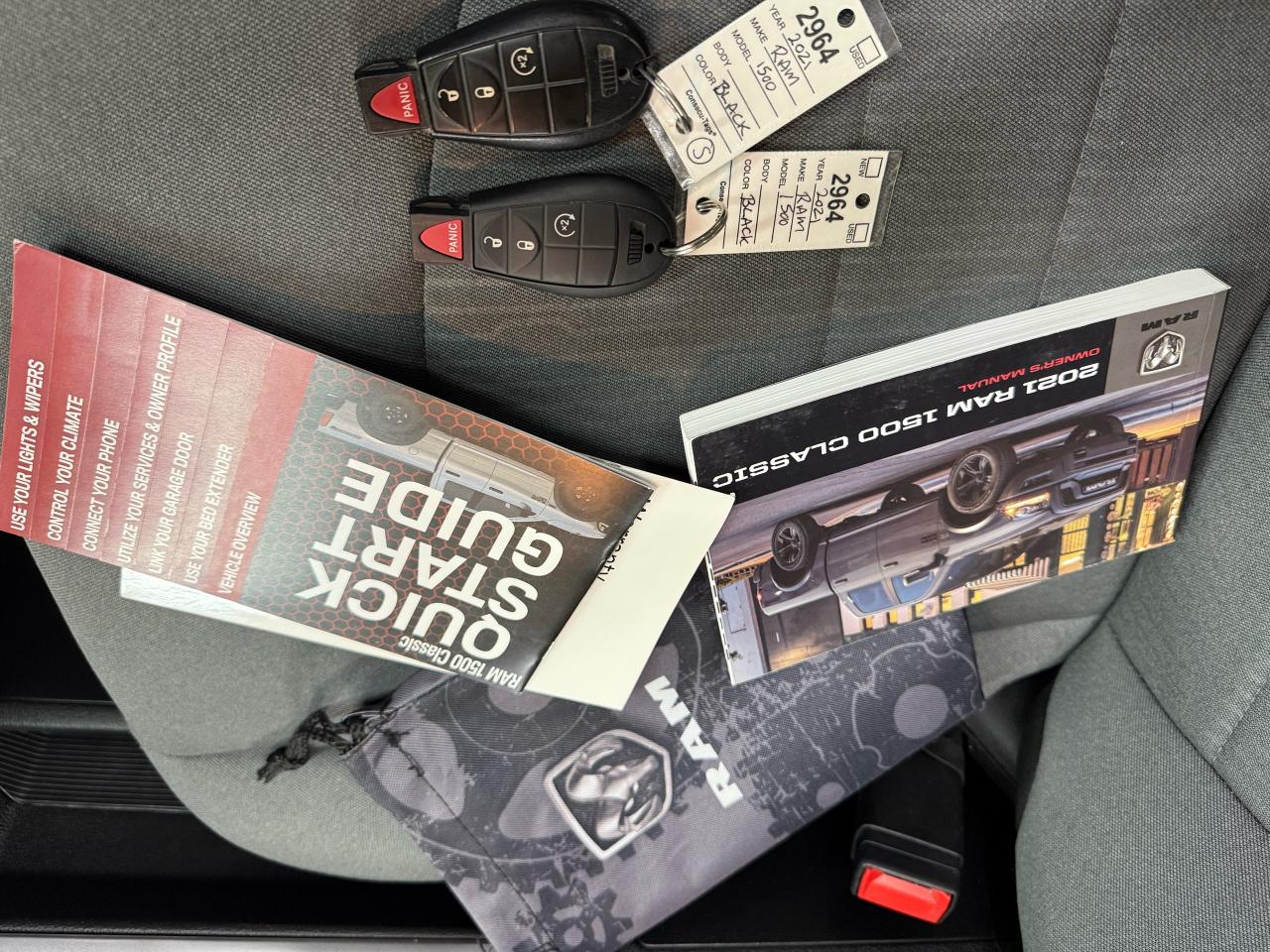 2021 RAM 1500 Classic EXPRESS - Photo #29