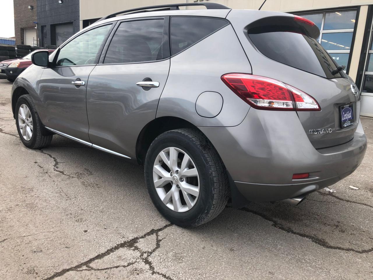2011 Nissan Murano SV Photo4