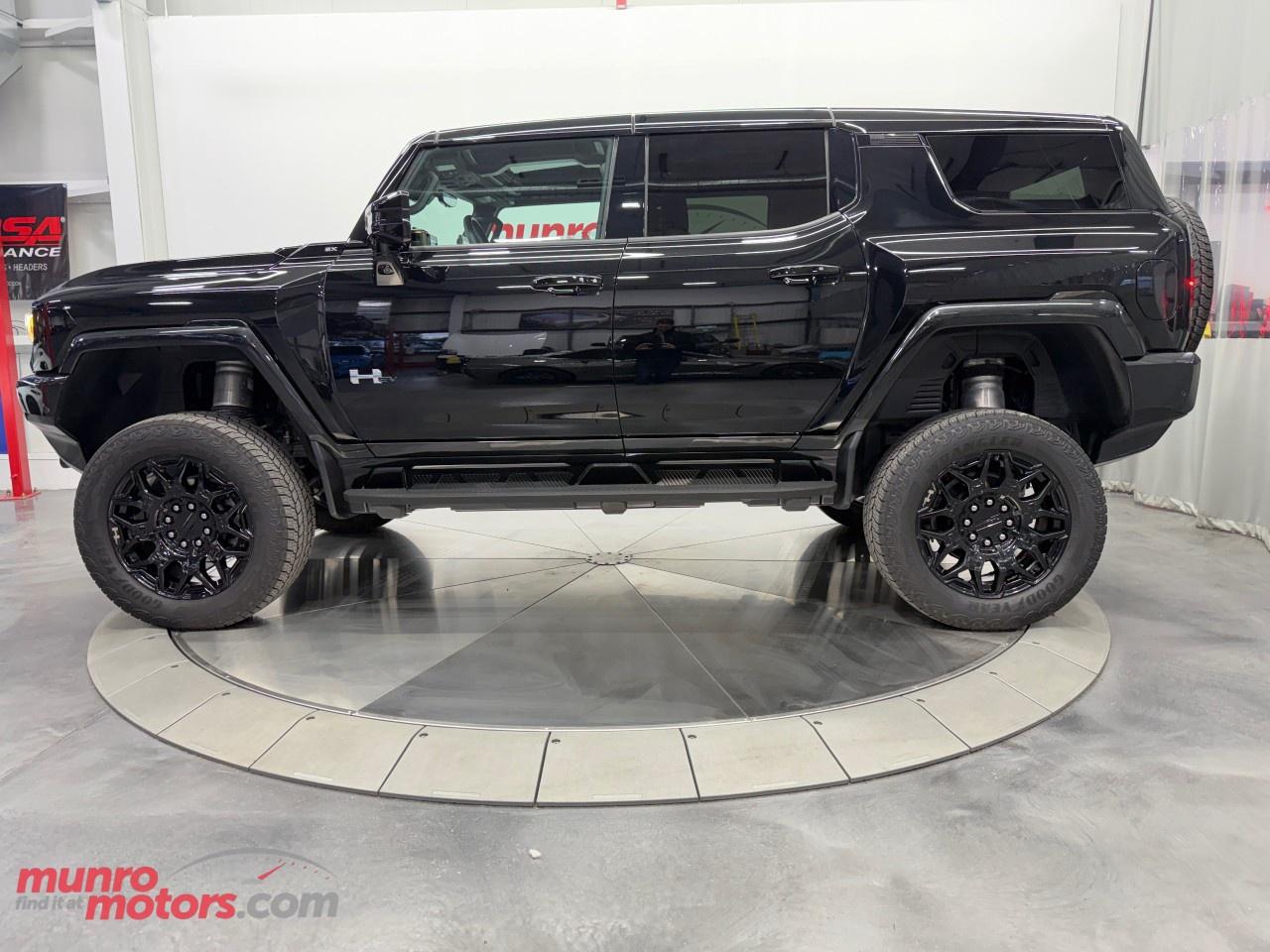 2025 GMC HUMMER EV SUV e4WD 4dr 2X Photo3
