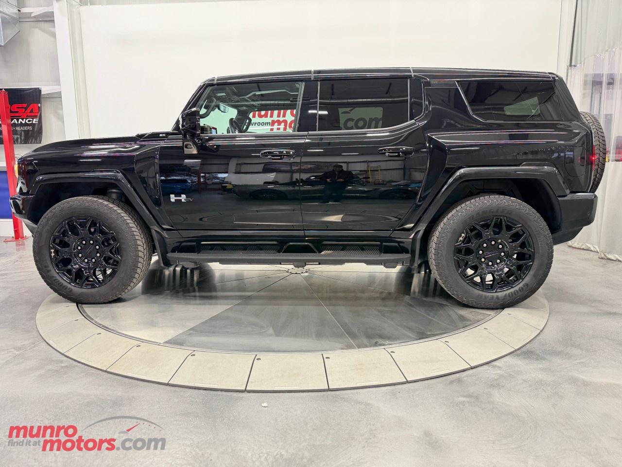 2025 GMC HUMMER EV SUV e4WD 4dr 2X Photo