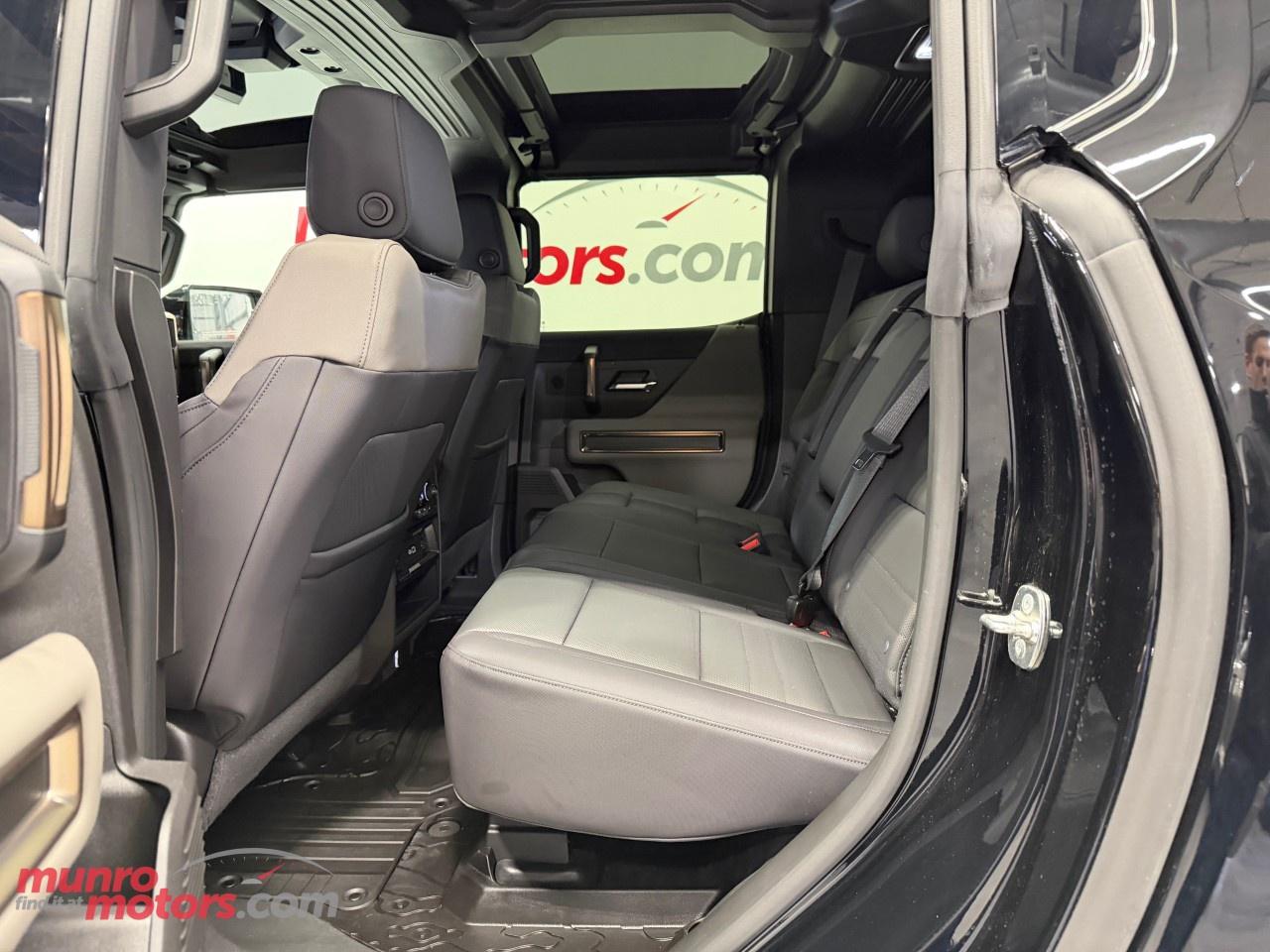 2025 GMC HUMMER EV SUV e4WD 4dr 2X Photo