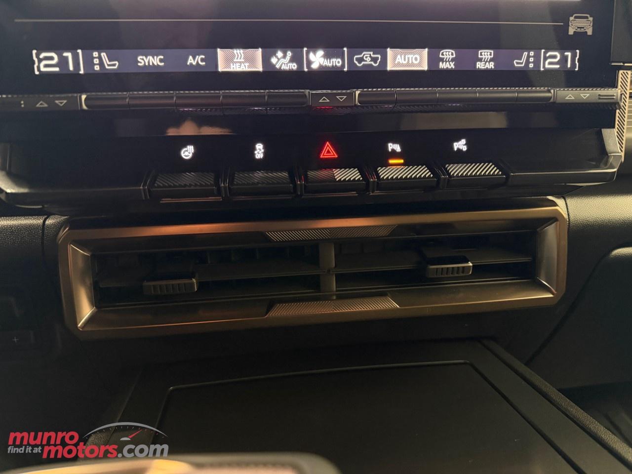 2025 GMC HUMMER EV SUV e4WD 4dr 2X Photo