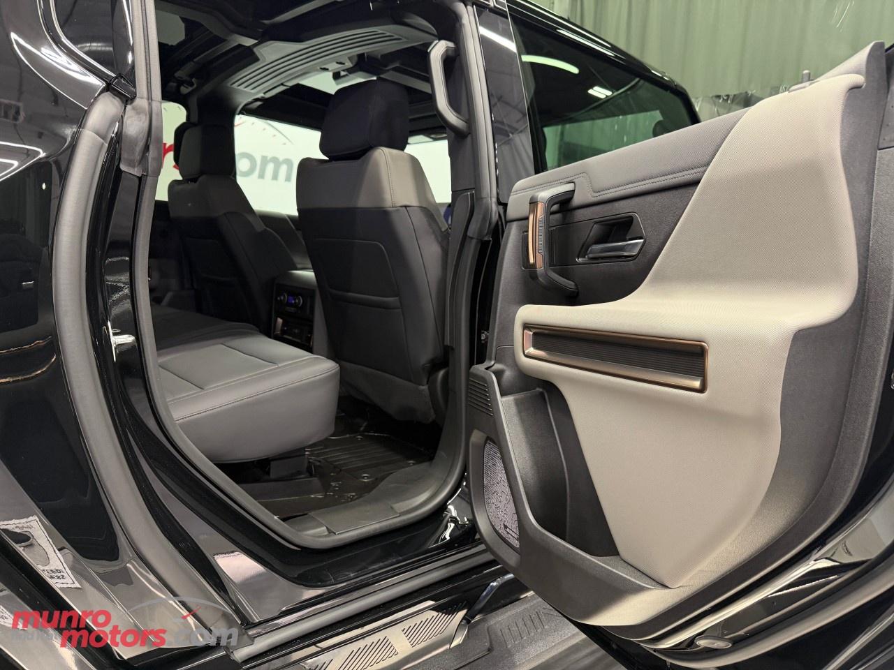 2025 GMC HUMMER EV SUV e4WD 4dr 2X Photo