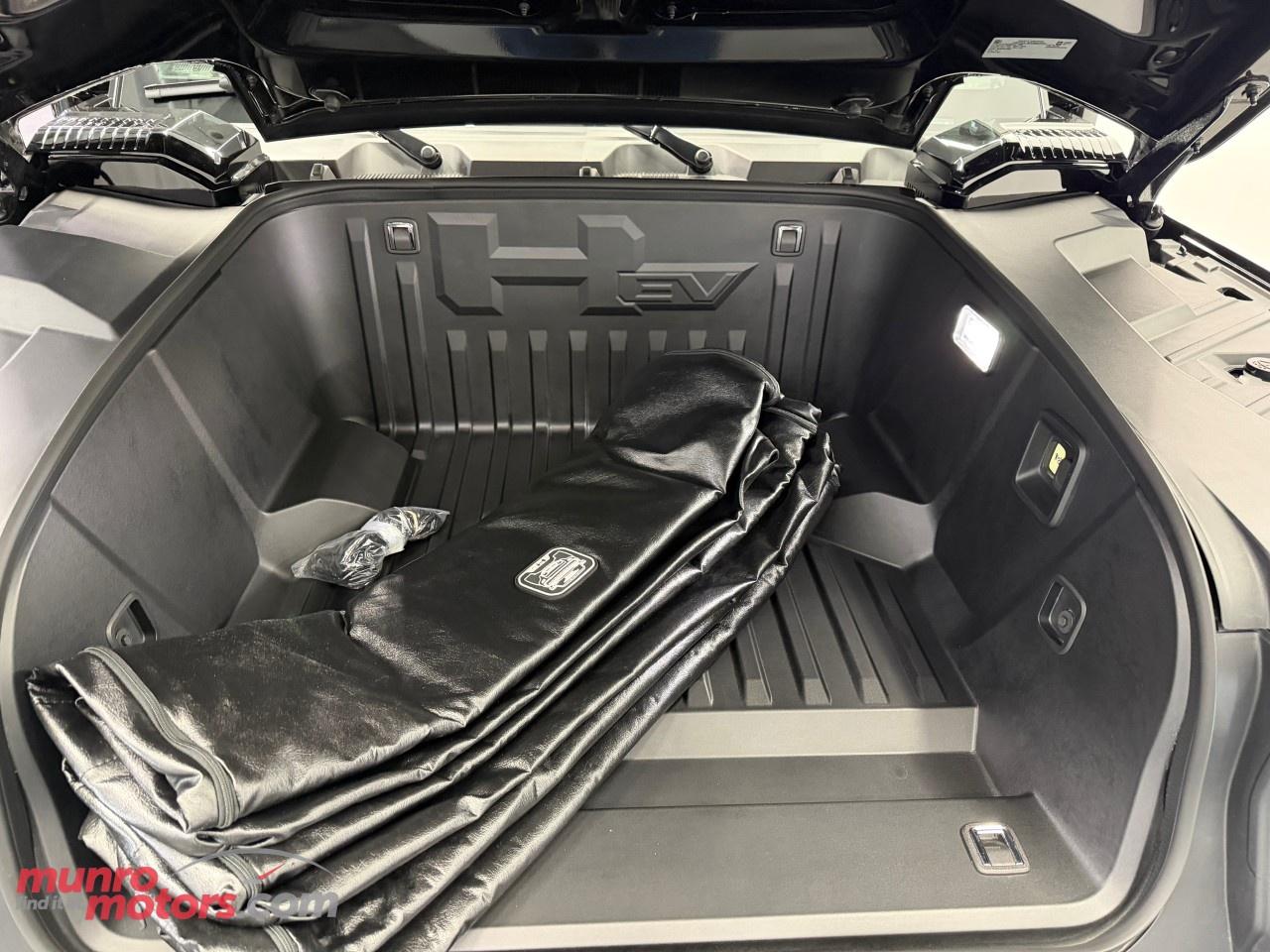 2025 GMC HUMMER EV SUV e4WD 4dr 2X Photo