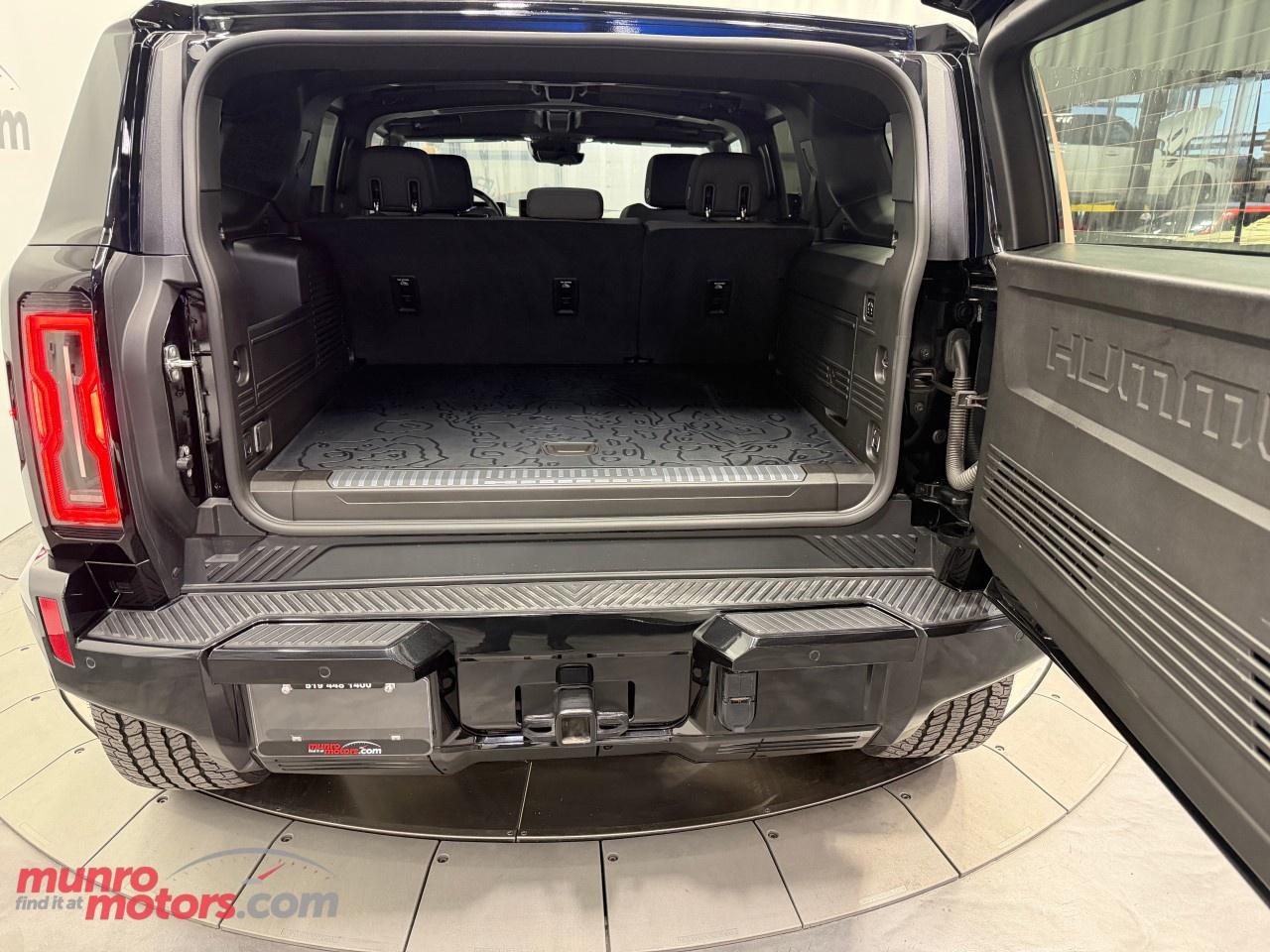 2025 GMC HUMMER EV SUV e4WD 4dr 2X Photo