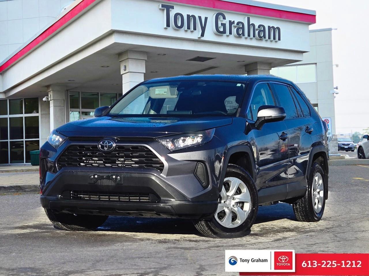 Used 2020 Toyota RAV4 LE for sale in Ottawa, ON
