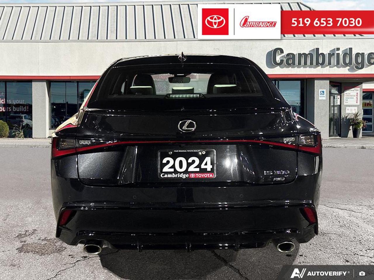 2024 Lexus IS 300  Photo4