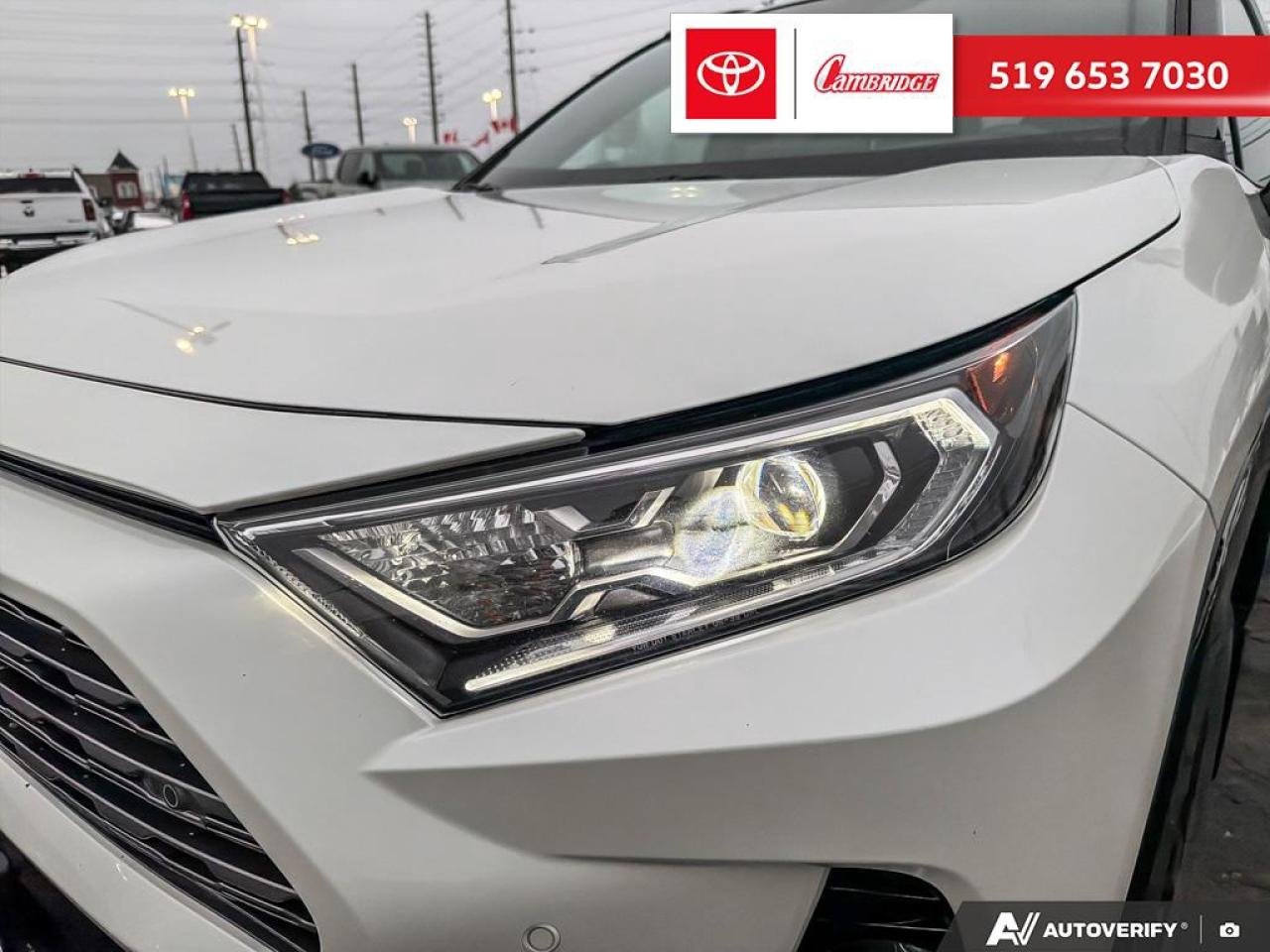 2021 Toyota RAV4 Hybrid XLE Photo