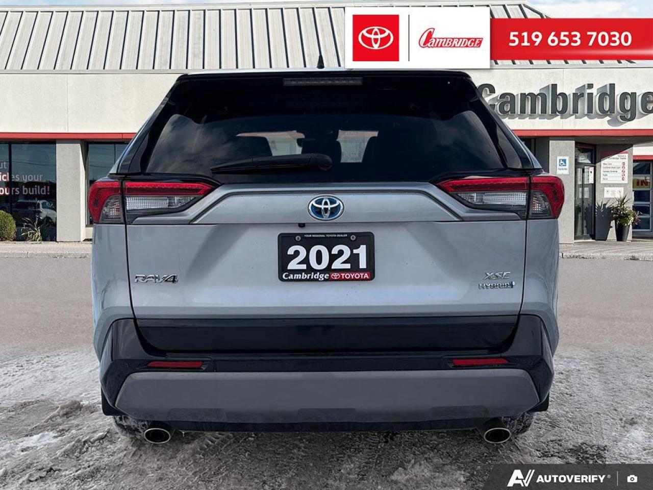 2021 Toyota RAV4 Hybrid XLE Photo