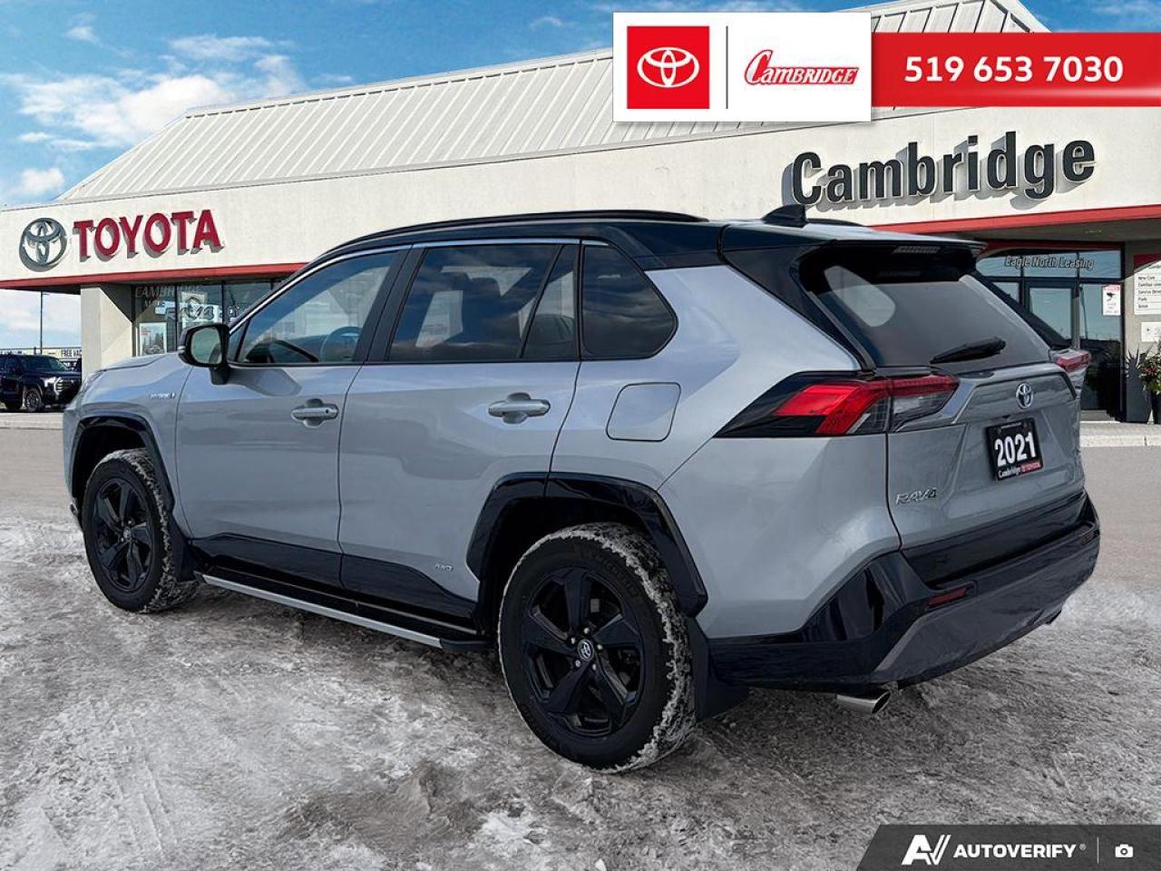 2021 Toyota RAV4 Hybrid XLE Photo