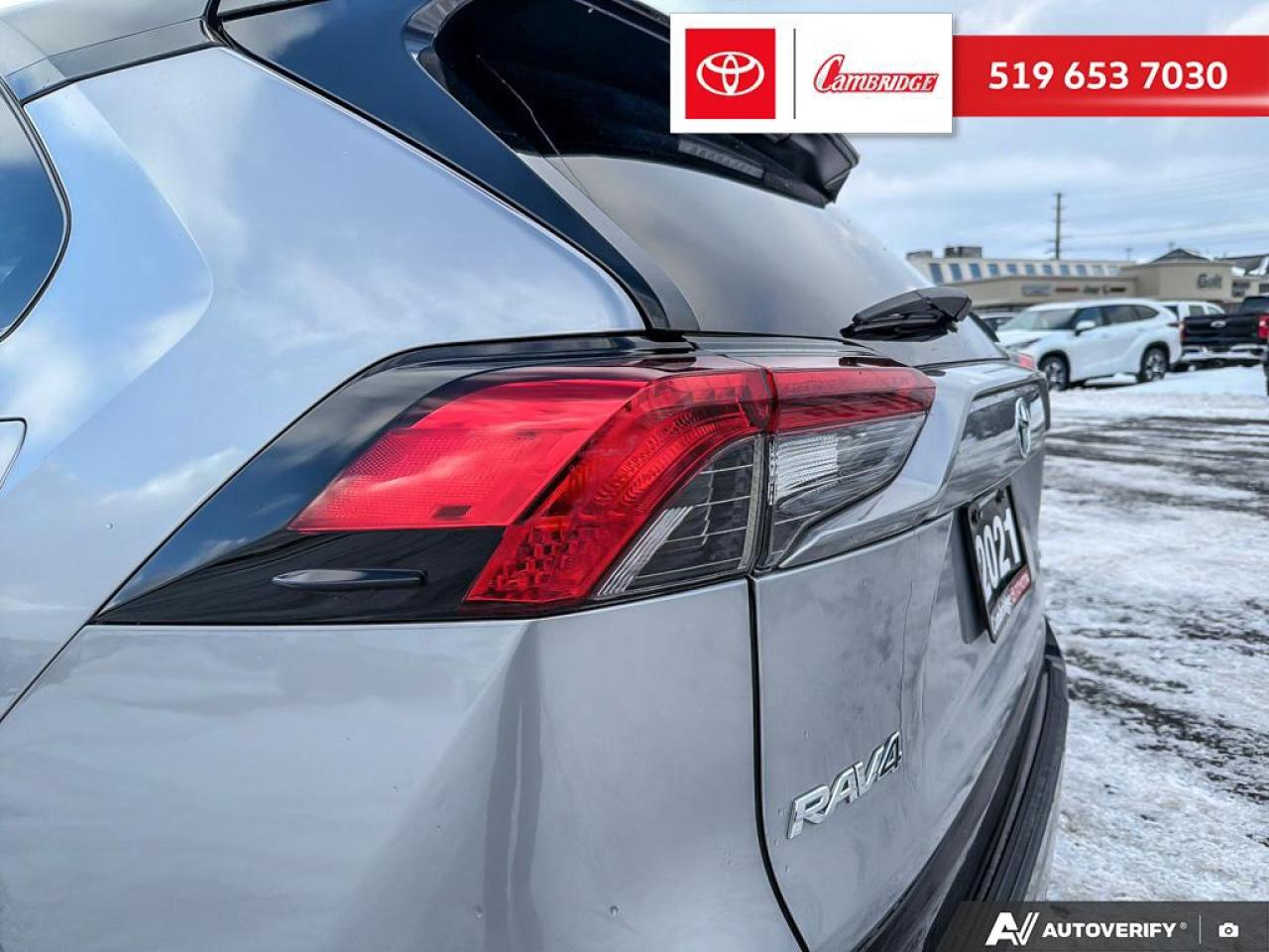 2021 Toyota RAV4 Hybrid XLE Photo