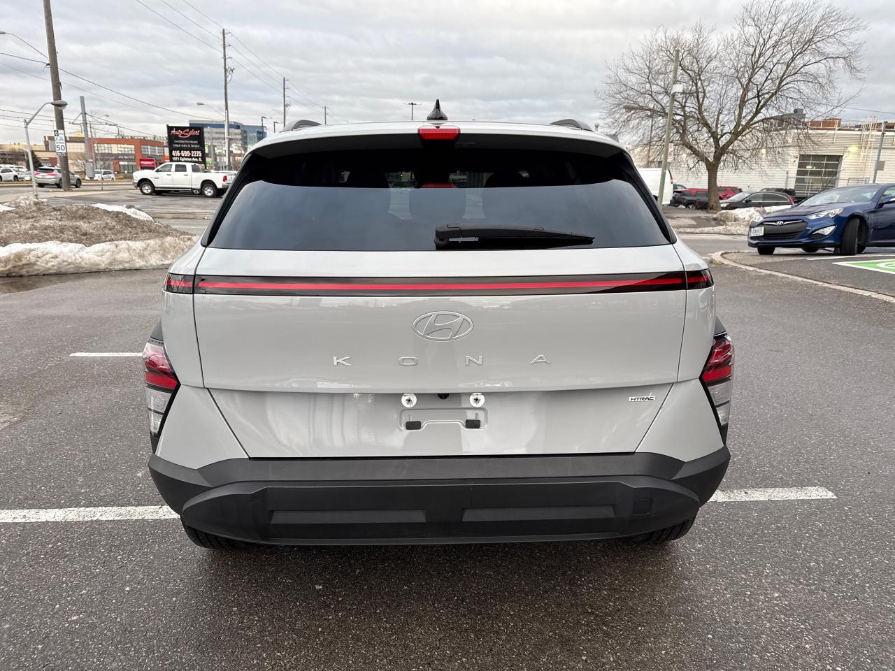 2024 Hyundai KONA 2.0L Preferred Photo3