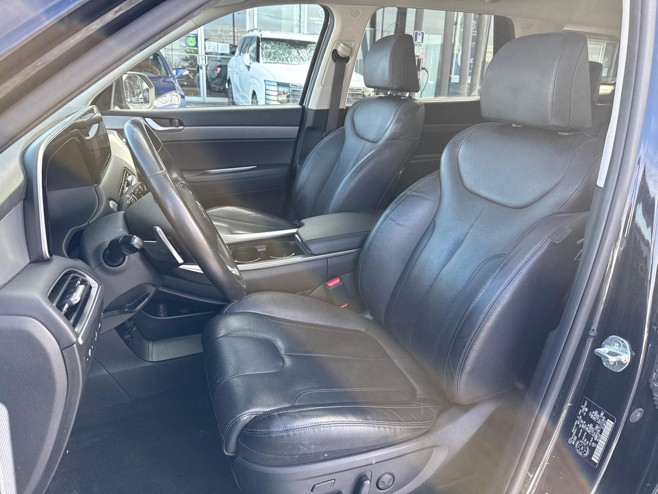 2020 Hyundai PALISADE Luxury 8 Passenger Photo