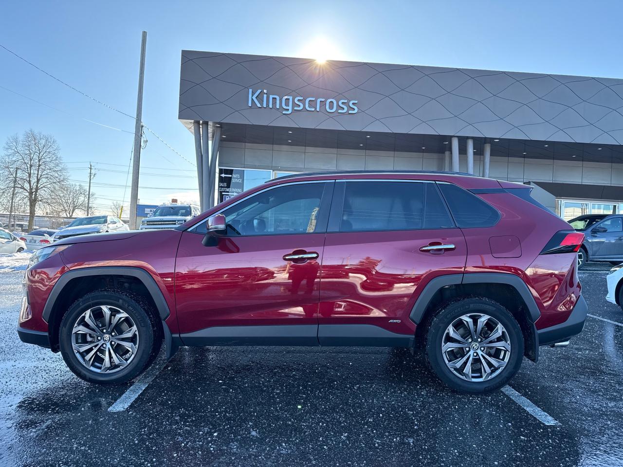 2023 Toyota RAV4 Hybrid Limited Photo