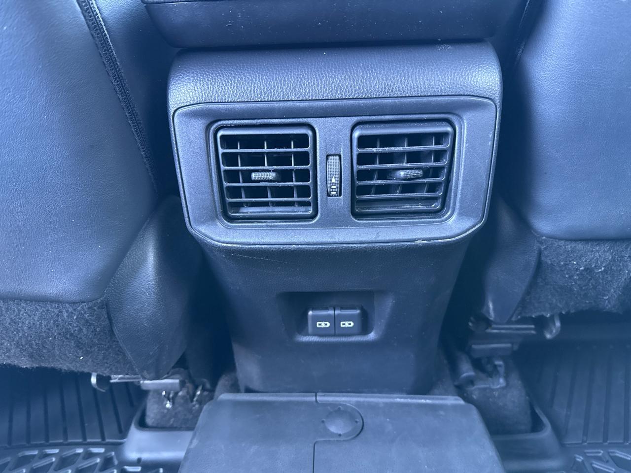 2023 Toyota RAV4 Hybrid Limited Photo