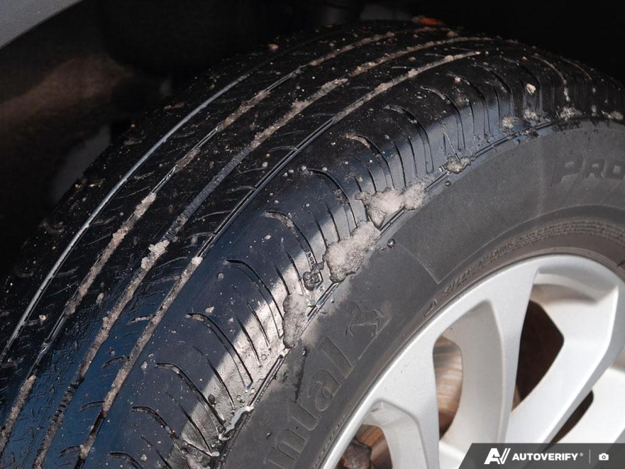 2021 Ford Escape SE Hybrid Moonroof, Cold Weather Package Photo