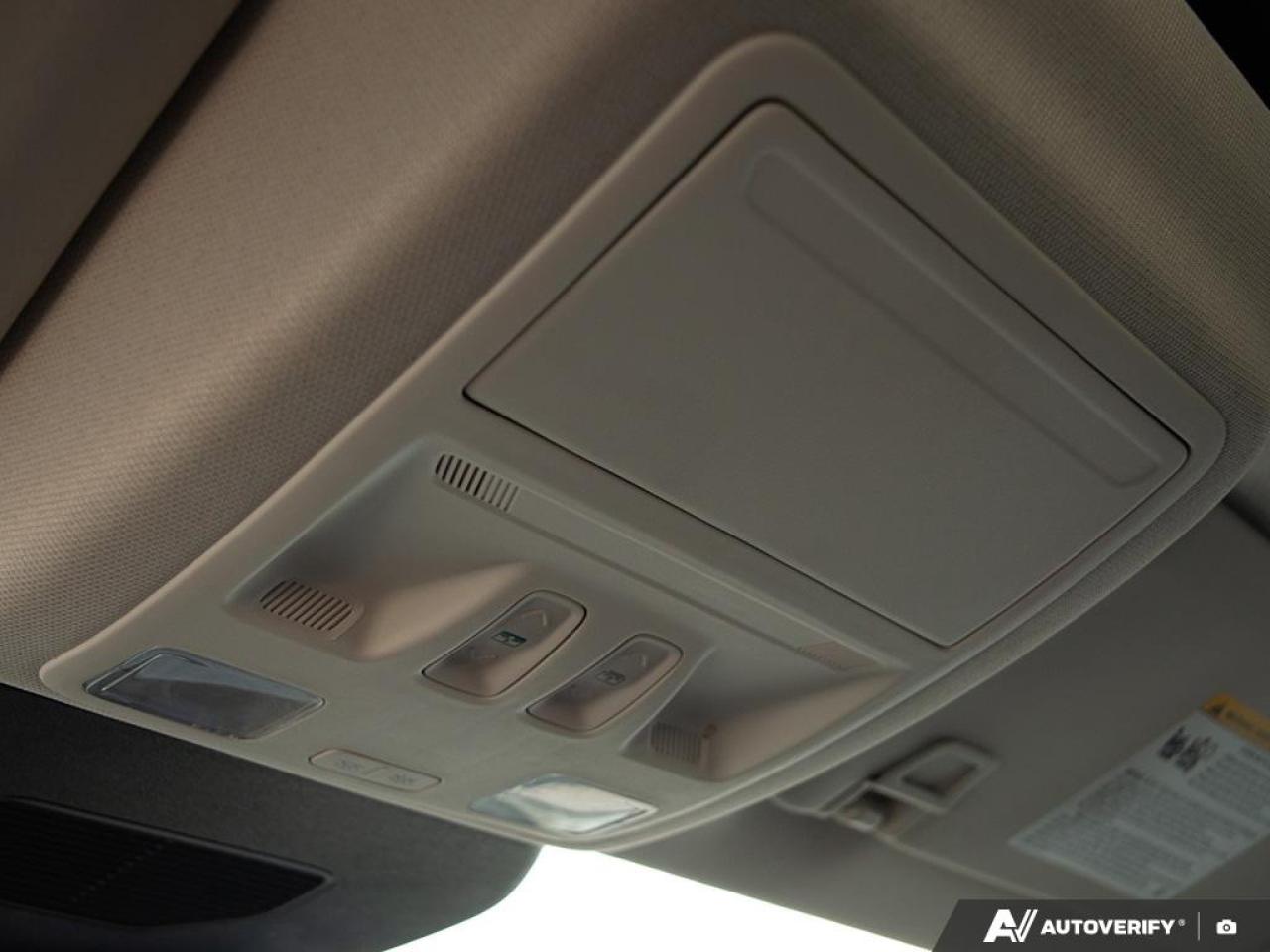 2021 Ford Escape SE Hybrid Moonroof, Cold Weather Package Photo