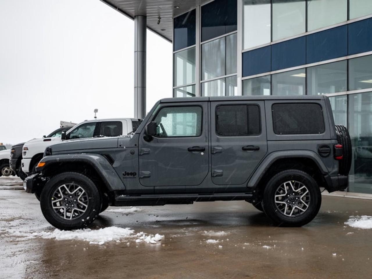 2026 Jeep Wrangler Sahara Photo4